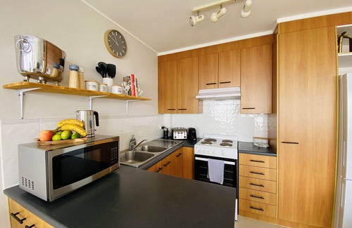 Alexandra Headland Apartment | Alex Heads Beachfront