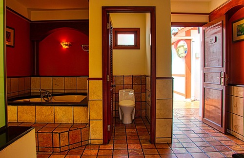 Taman Tanjung House | AlexaPD Private Water Chalets