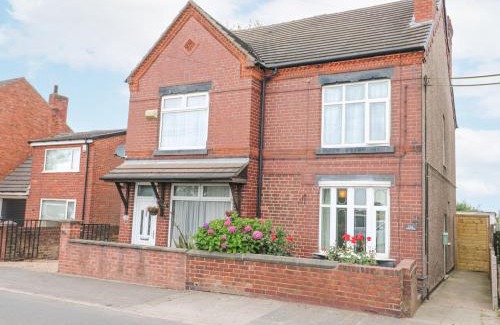 Alfreton House | Alfreton Cottage