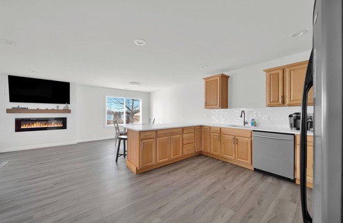 Algonac Apartment | Algonac's Riverview Retreat