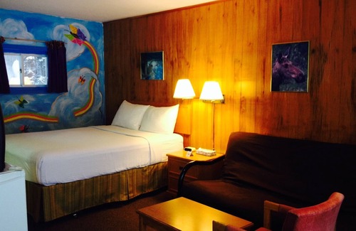 Machar Hotel | Algonquin Motel