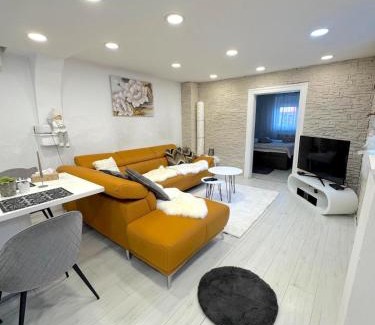 Piestany House | Alia house with garden in Piešťany