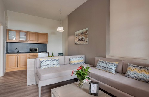 Livadi House | Alianthos Suites