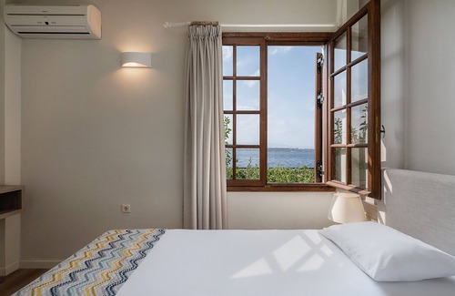 Livadi House | Alianthos Suites