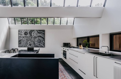 Wattle Hill House | Alkina Lodge Mira, architectural luxury