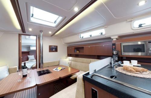 Kalamaria Boat Rental | 'Alkyoni" Sailing Yacht