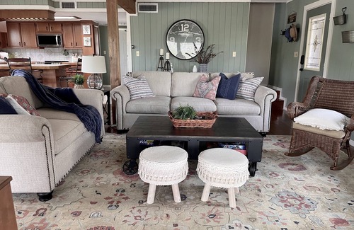 Coldspring House | All Decked Out on Beautiful Lake Livingston
