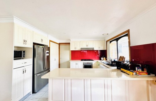 Mill Park House | All Ensuite Bedrooms for Ultimate Comfort-Mill Park