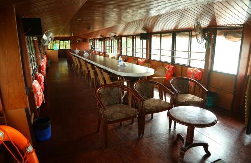 Nedumudy Boat Rental | Alleppey Lake Houseboat
