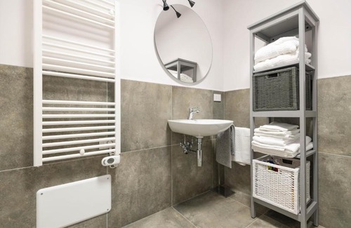 Corneliano d'Alba Apartment | Alloggio nuovo in centro paese