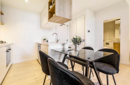 South Melbourne Apartment | Alluring Oasis in the Heart of South Melbourne