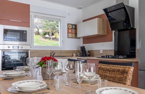 Charbonnieres-les-Varennes House | Almada - CHARBONNIERES LES VARENNES