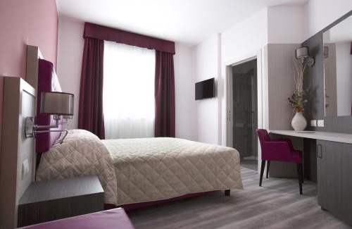 Venzone Hotel | Alma Living Hotel- Al Girarrosto