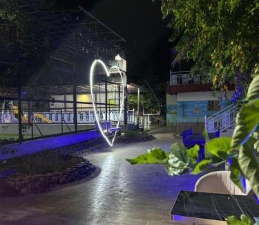 Ad Dakhiliyah ‍Governorate Ski Chalet | Almirarest