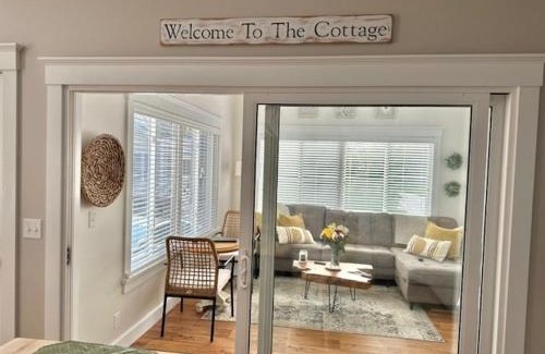 Moody Apartment | Almost Beach Front! condo