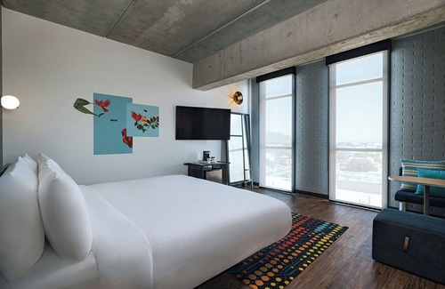 Los Gavilanes Hotel | Aloft Guadalajara Sur