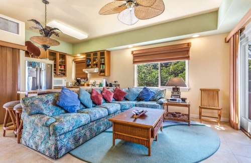 Kahaluu Bay Villa | Aloha Condos, Beach Villas at Kahaluu, Villa 1-201, Beach View, AC