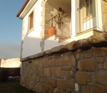 Monaco House | Alojamento Rural Casa da Eira