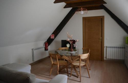 Izalzu Apartment | Alojamientos Rurales Apezarena
