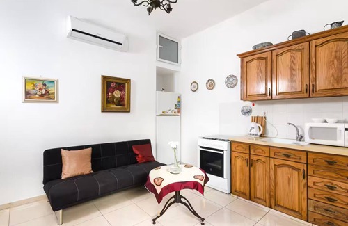 Haifa Apartment | Alona's Apartments beach villa