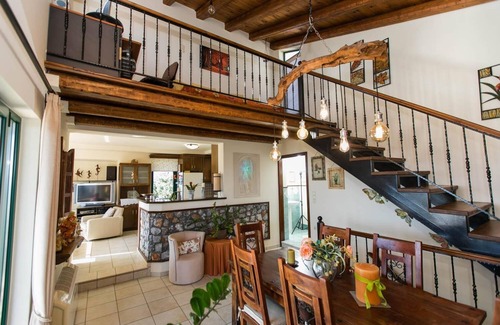 Kaina Villa | Aloni Villa - Three Bedroom Villa, Sleeps 6