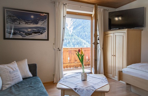 Navis House | Alpengasthof Eppensteiner