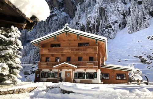 Mayrhofen House | Alpenhaus Lacknerbrunn