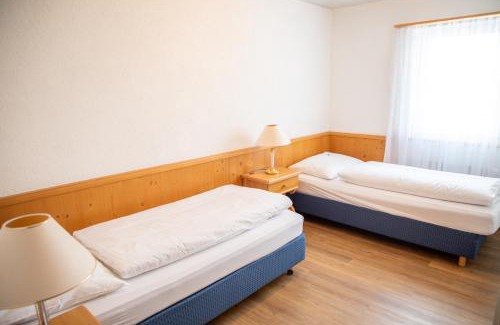 Tavanasa Hotel | Alpenlodge Val Gronda