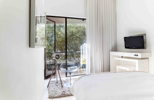 Menlo Park House | Alpine Attitude Boutique Hotel & Conference Venue