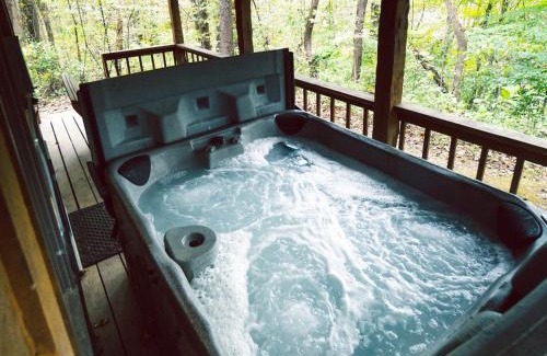Logan House | Alpine - by The Chalets
