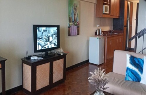 Yapak Apartment | Alta Vista De Boracay Spacious & Cozy Condo Loft