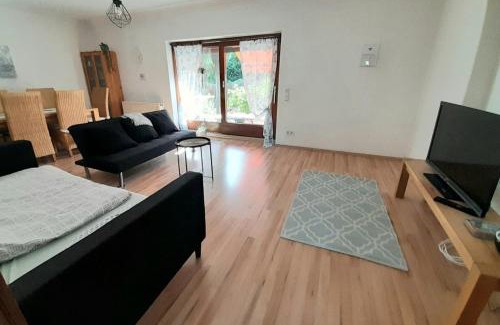 Langenbrucken Apartment | Alte Villa mit Terrasse