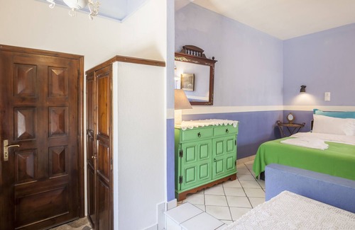 Paradhisos Apartment | Alterra Vita Spacious Double Room - Breakfast included!