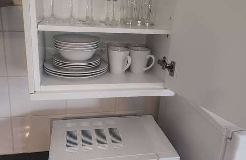 Selhurst Apartment | Alto Serlux London - Croydon: 2-Bed: Sleeps 5–6, Netflix, Family-Friendly