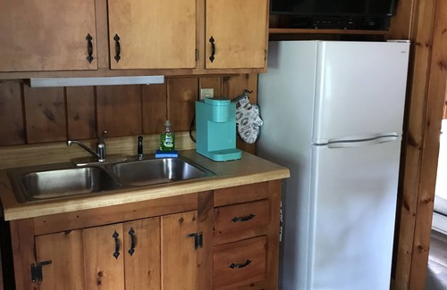 Alton Bay Cottage | Alton Bay 2 Bed Room Cottage with Dock