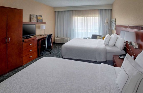 Foxboro Hotel | Always a Great Idea To Unwind! 3 Relaxing Units, Near Gillette Stadium