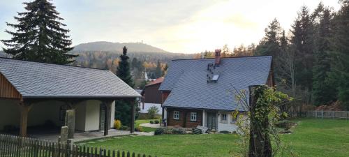 Oybin House | Am Waldessaum