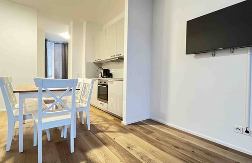 Amberg Apartment | (AM1056) Modern fitter's apartment