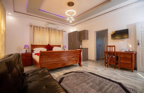 Victoria Falls Cabin | Amakhosi Hotel