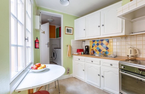 Rouen City Centre Apartment | Amandus - Two Bedroom Apartment, Sleeps 6