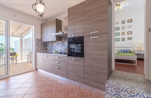 Caucana-finaiti-casuzze-finaiti Nord House | Amarillis, seafront apartment on the beach of Caucana (Punta Secca)