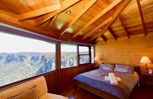 Katoomba Villa | Amaroo Mountaintop Villa