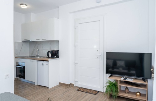 Paralia Ofryniou Apartment | Amarylis Residential Complex