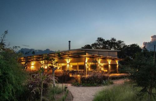 Thorny Bush Game Reserve Hotel | Amaya