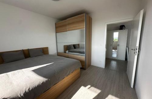 Ruzinov Apartment | Amazing 1BR & 1LR Apartment very Central
