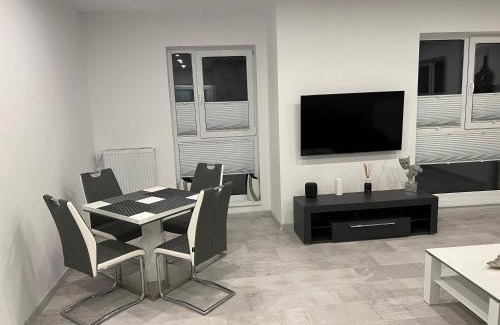 Militari Apartment | Amazing 2-Room Penthouse Cityview W13