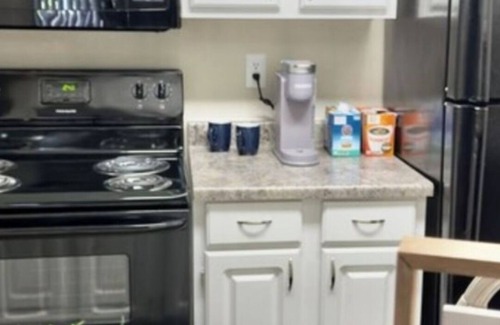 Chandler Condo | AMAZING 2br 2bath home with patio. 60inch TV in livingroom with free wifi.
