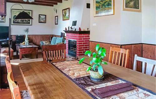 Stara Kiszewa Apartment | Amazing Apartment In Chwarzenko