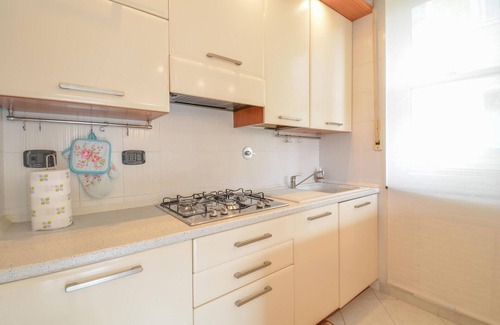 Genoa Apartment | Amazing apartment in Genova with kitchen