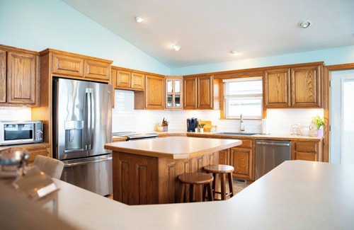 Millersport House | Amazing Buckeye Lake Getaway! Premium Location!